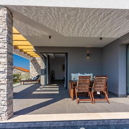 Villa Nina Šmrika Esterno foto