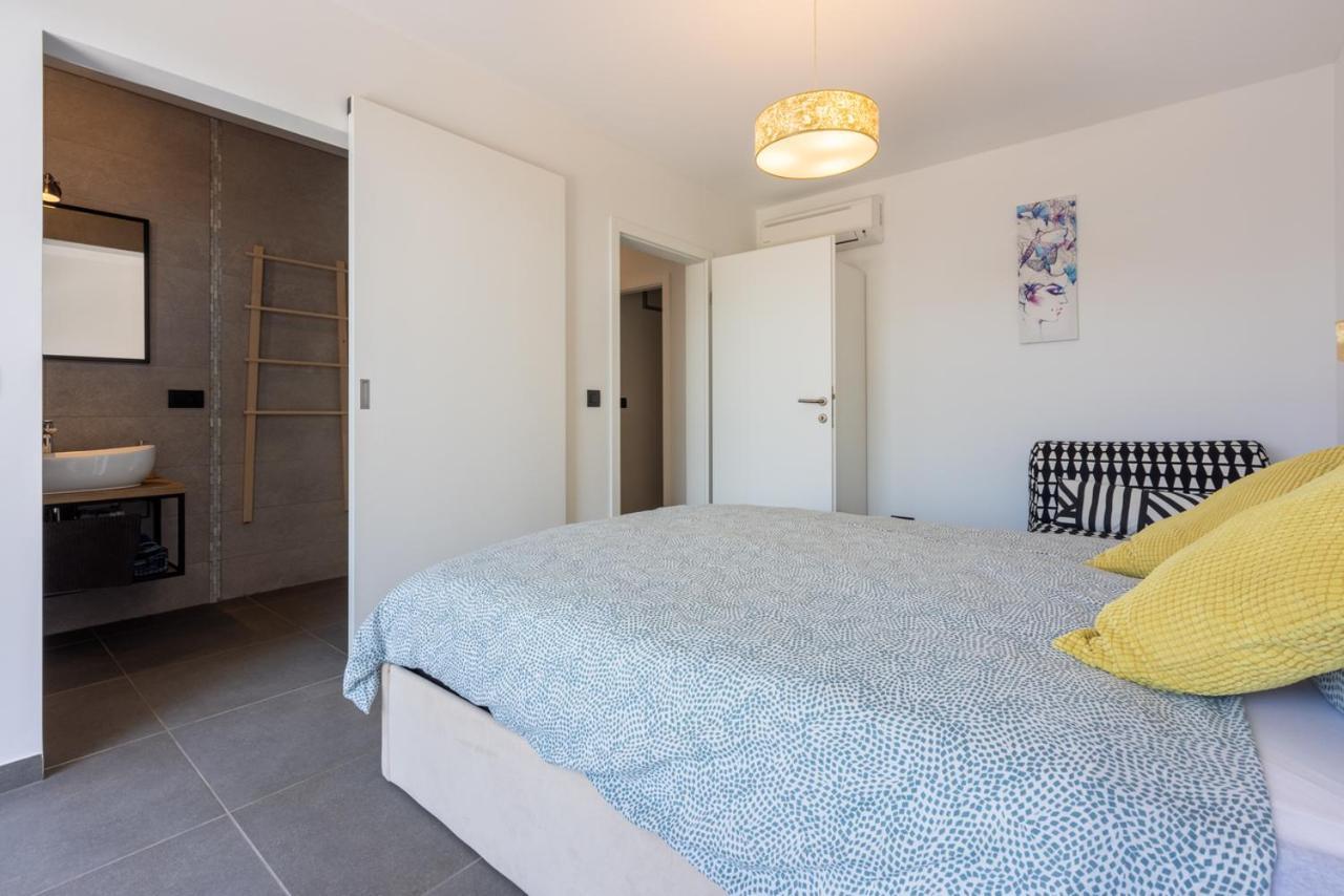 Villa Nina Šmrika Esterno foto